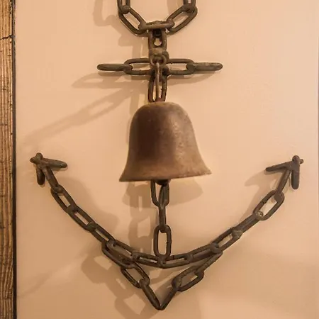 Deluxe Pirate's Cove Themed * St Austell